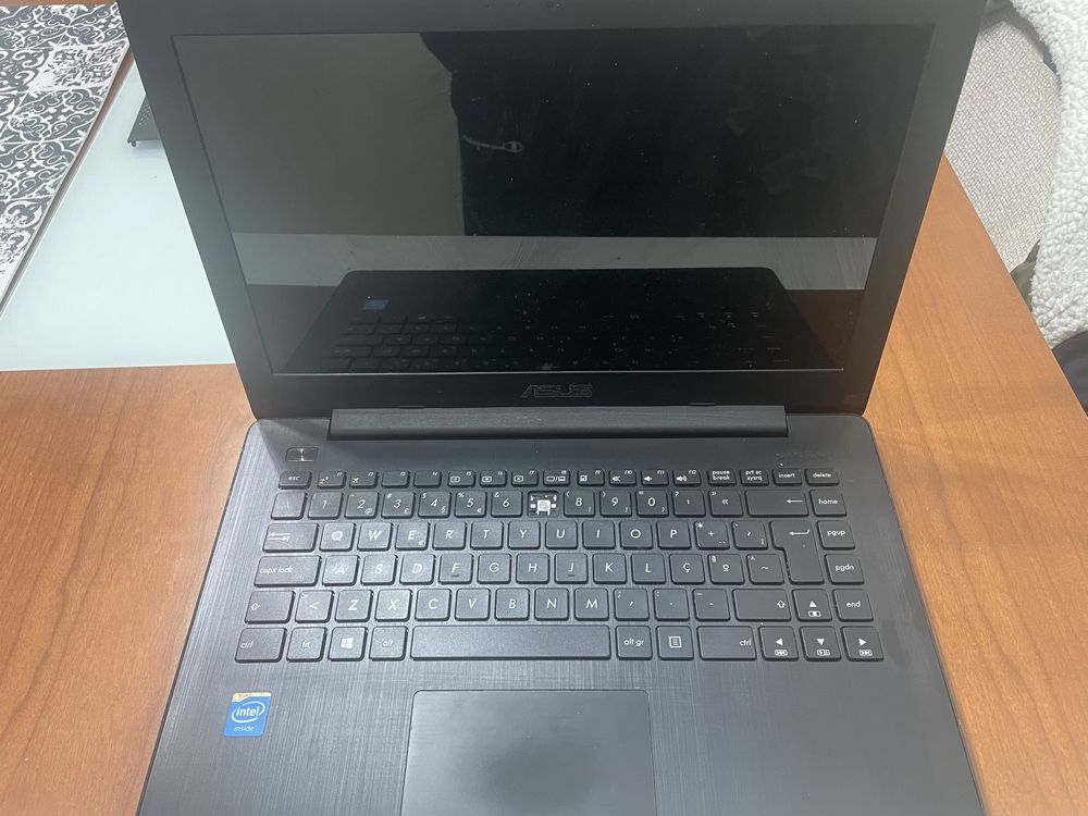 Portatil pc Asus F453M