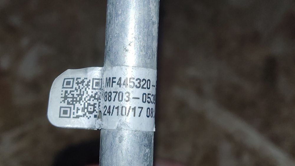 Toyota Avensis T27 2015- трубка кондиционера 88703-05390