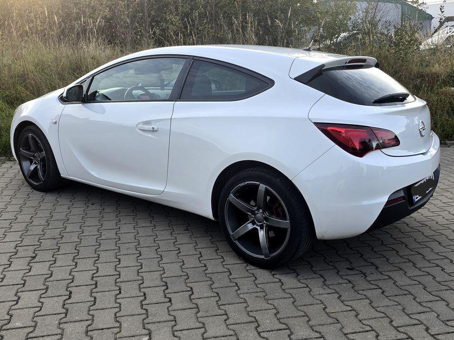 Opel astra GTC 1.4 turbo tylko 170000km ładniutka/zamiana
