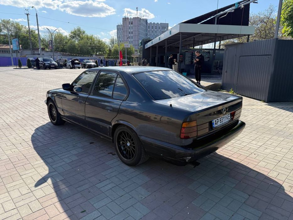Продам BMW E34 m20b25