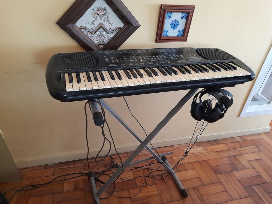 Teclado musical SX-KN701