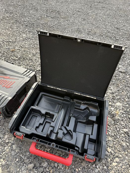 Skrzynka milwaukee 9 sztuk