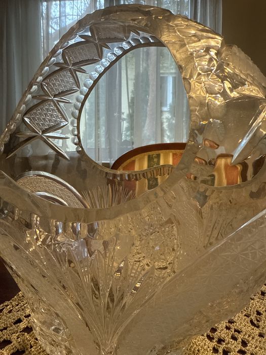 Krysztalowy kosz na owoce