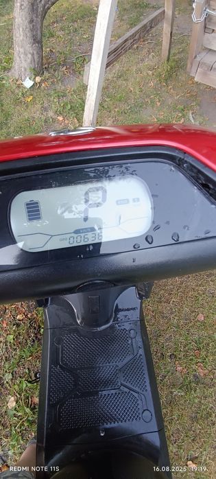 Електроскутер Yadea