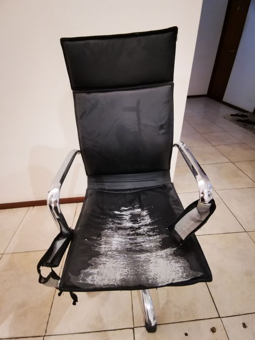 Cadeira funcional toda em Inox