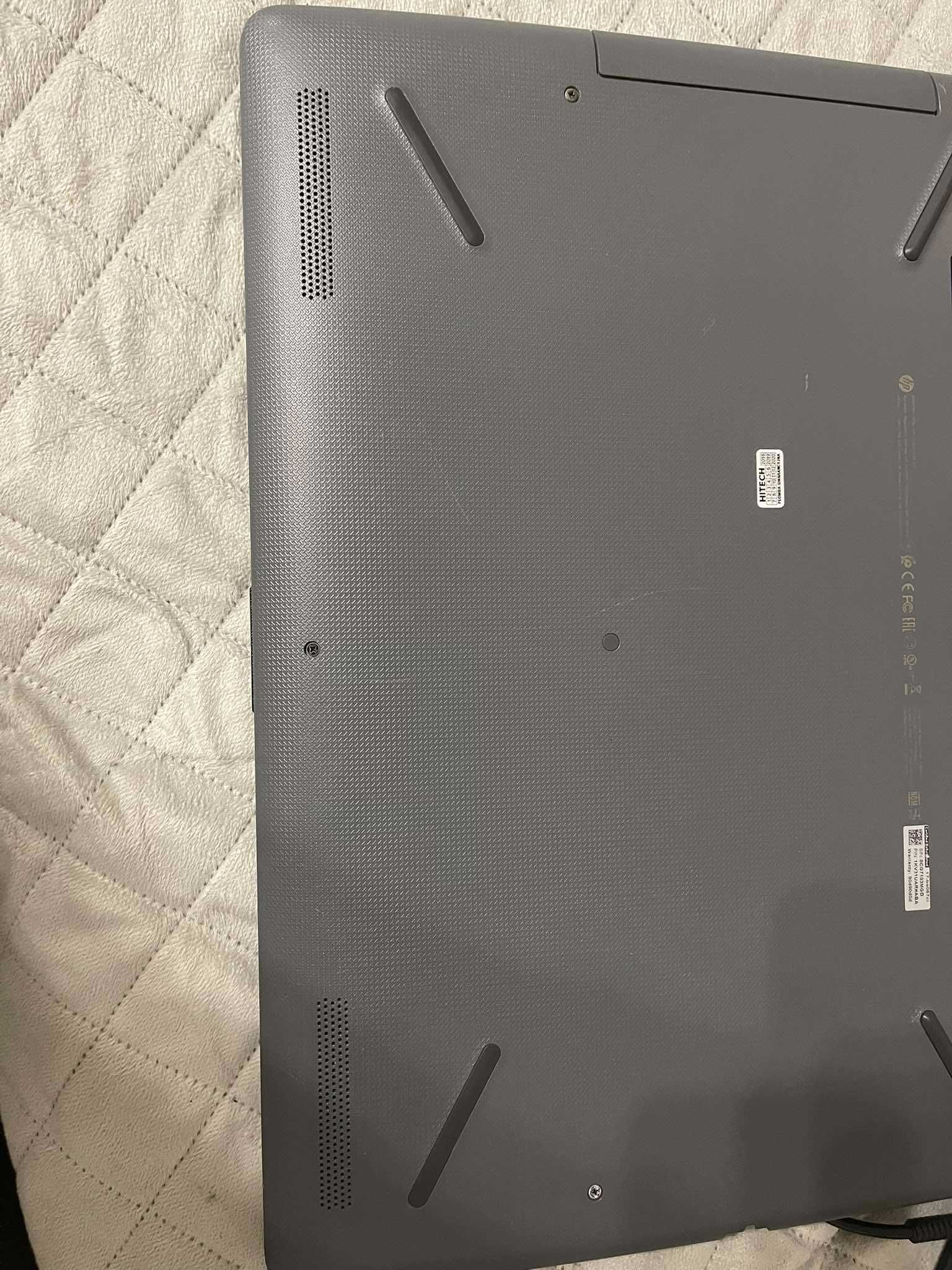 Laptop HP Pavilion 17 i5-7200U 16GB