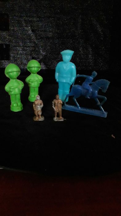 солдатики, резиновые игрушки ссср (разные)