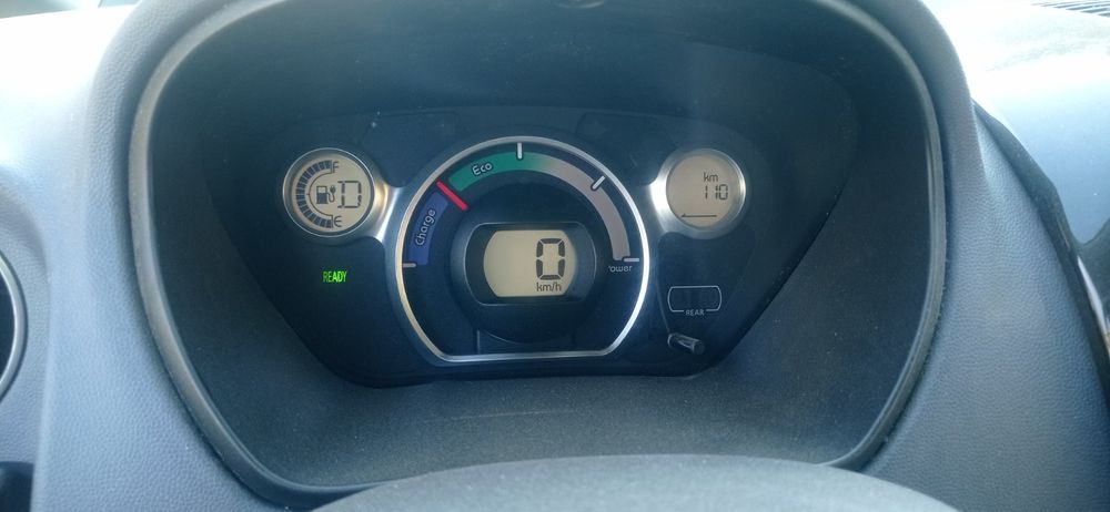 Електромобіль  Peugeot ION