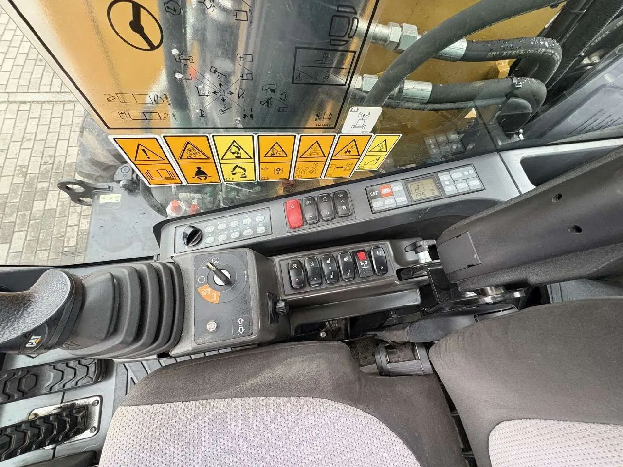 Caterpillar M 314F ROTOTILT TRS10 SZCZYPCE SUPER STAN  5728 MTH, skręt kół w joysticach, 3 łyżki