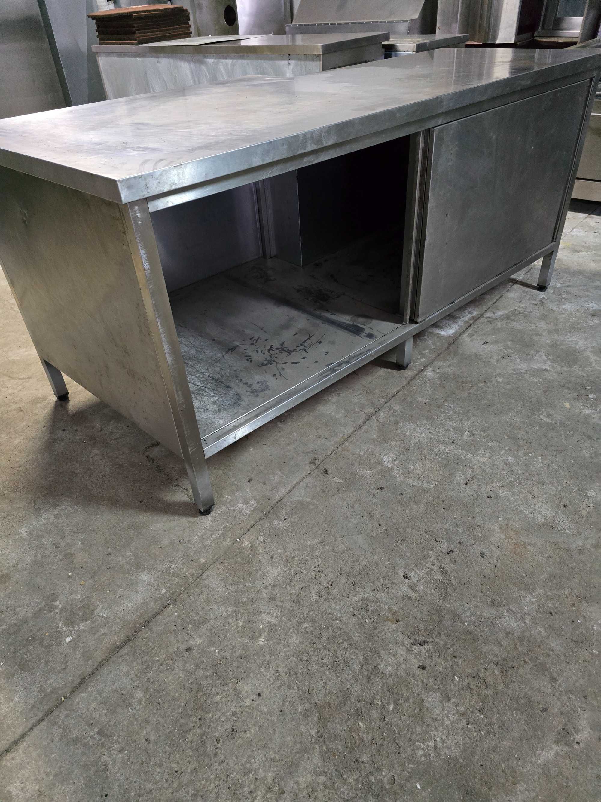 Mesa/bancada de trabalho em aço inox grande arrumação
