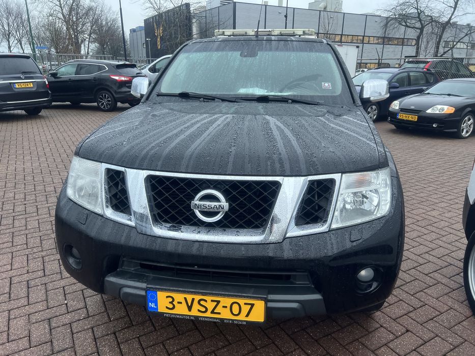 Nissan Nawara 2.5 tdi 2007 рік