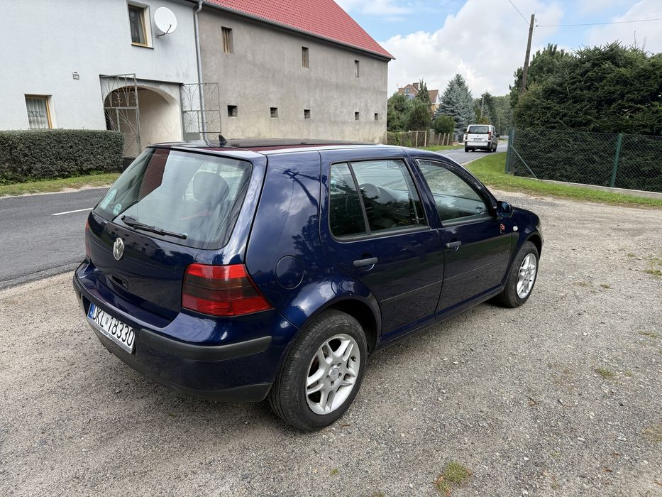 Volkswagen Golf 4 1.6 benzyna