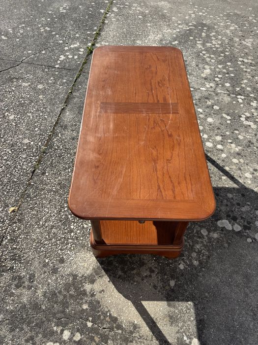 Mesa pequena de sala