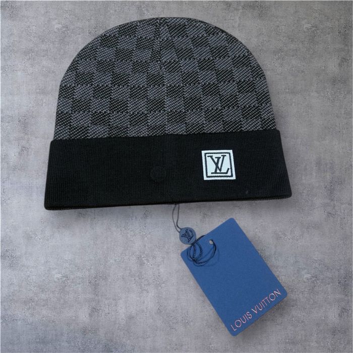 Louis Vuitton czapka jasnoszara