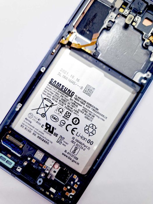 LCD GH82-.24716A Samsung Galaxy S21 Szary z Ramką i Baterią Oryginał