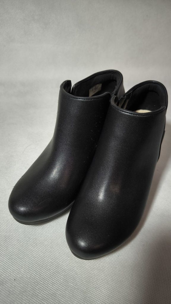 Botki Clarks rozmiar 37