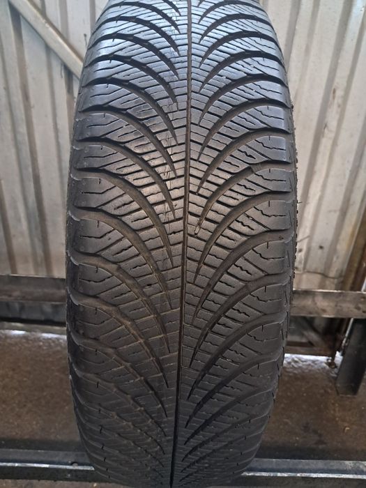 Nr 125 opona 165/70/14 zimowa M +S