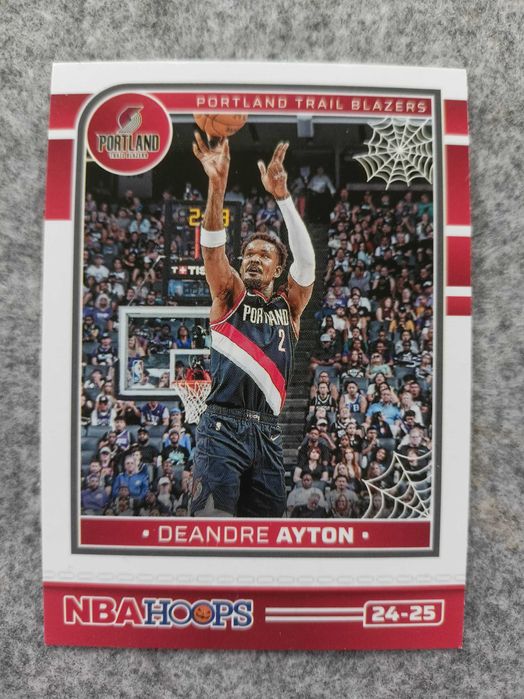 Karta NBA 2024-25 Hoops Haunted DeAndre Ayton Portland Trail Blazers