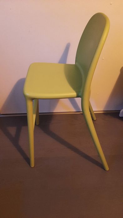 Zielone krzesełko Ikea Urban
