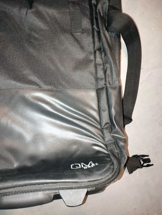 Sprzedam pokrowiec/box do nart i snowboardów, składany QM Basic