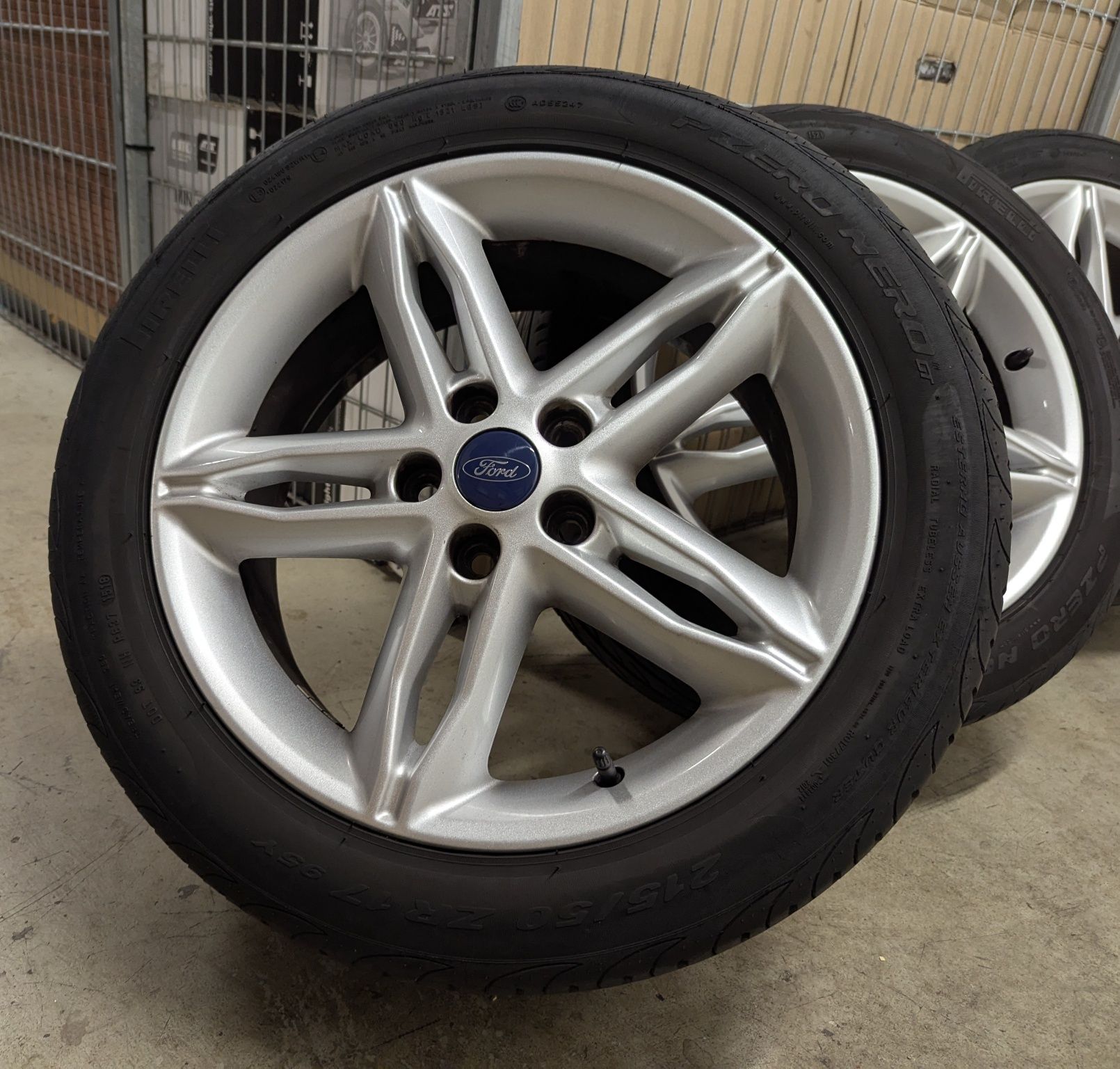 Oryginalne Koła Ford 17"  5x108  Czujniki ciśnienia Lato