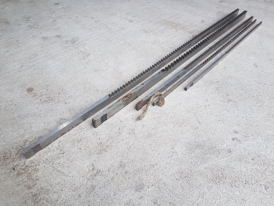 Przeciągacz przepychacz tokarski do kanalików przeciągacze