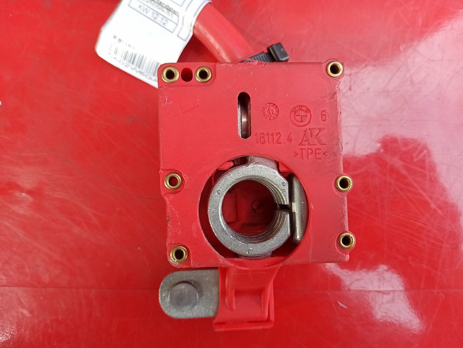 Клема акумулятора плюс BMW X3 F25 акумуляторная клема бмв х3 ф25 Шрот