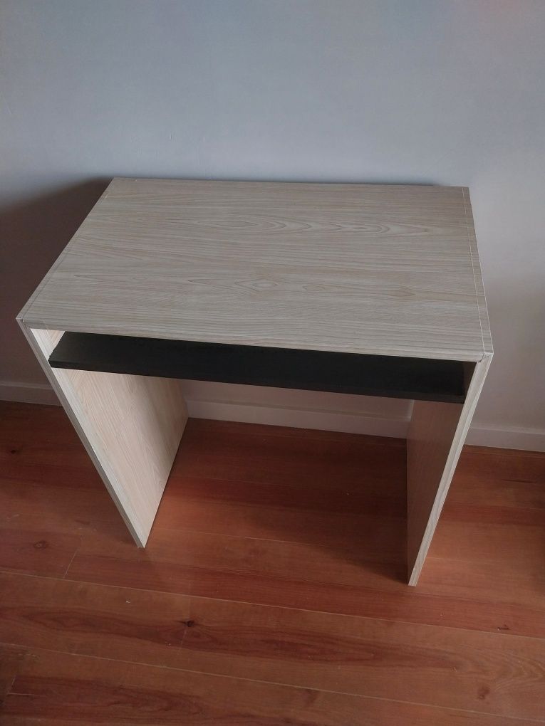 Ikea TORALD forrada e pintada