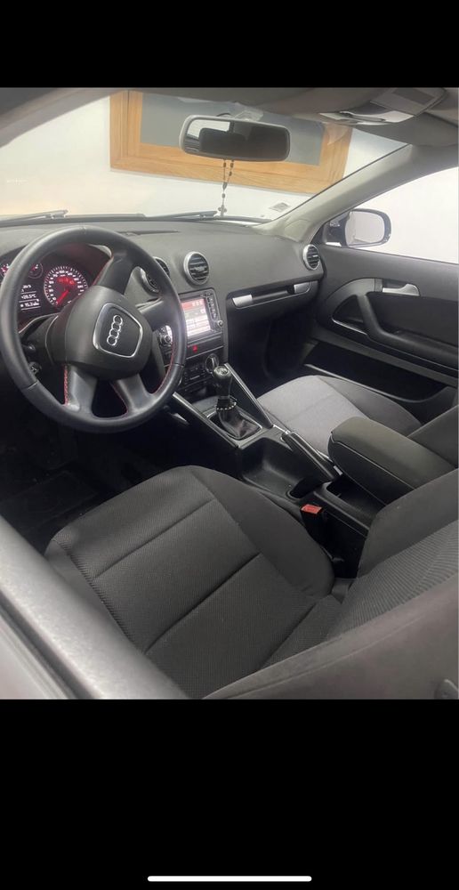 Audi a3 8 p 1.6