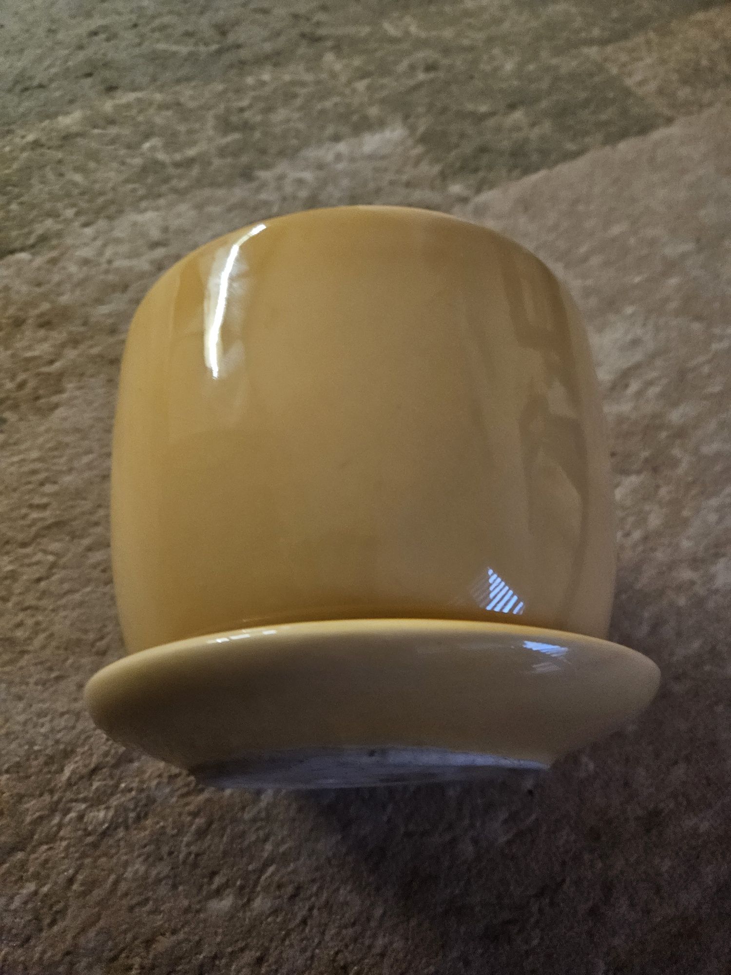 Doniczka ceramiczna żółta