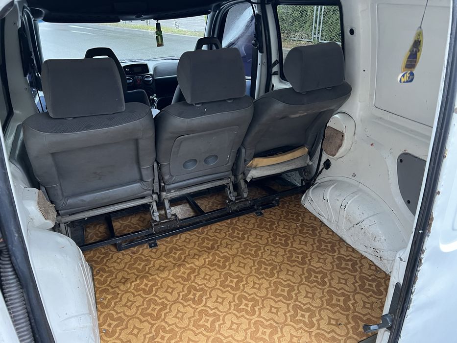 Fiat Doblo 2003 року - 1.9 турбодизель.