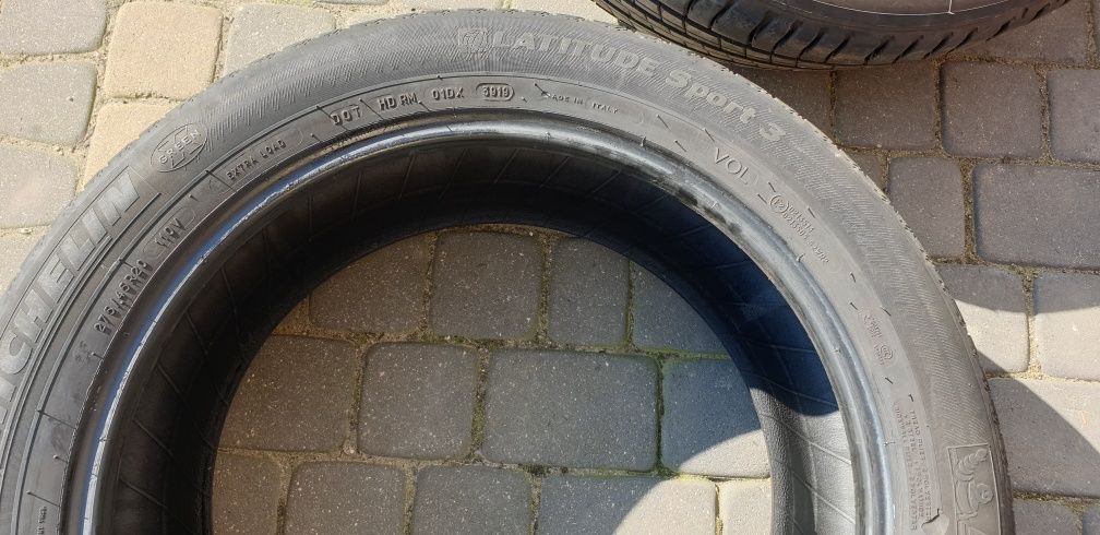 Michelin Latitude Sport 3 
275/45/20 110V