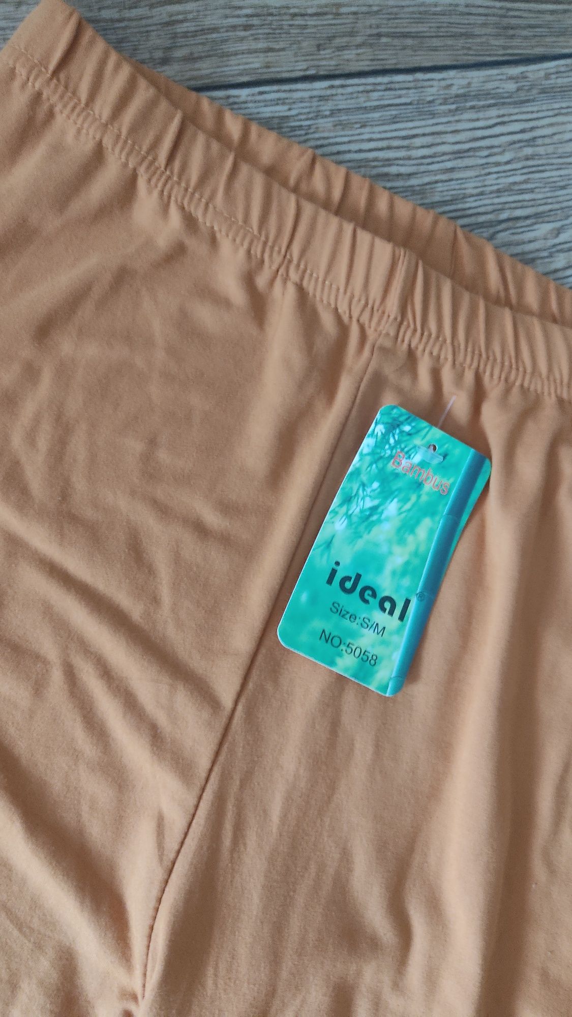 NOWY T-shirt czarny + NOWE legginsy rozmiar S/M