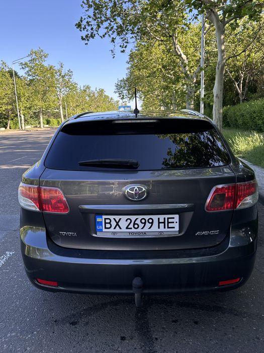 TOYOTA AVENSIS 2011р. 2.2 дизель від власника