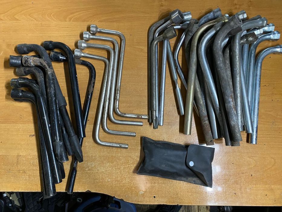 KLUCZ DO KÓŁ HAK HOLOWNICZY UCHO VW MERCEDES BMW OPEL FORD ITP.