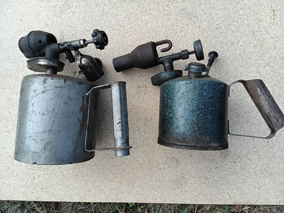 Лампа паяльная бензиновая .