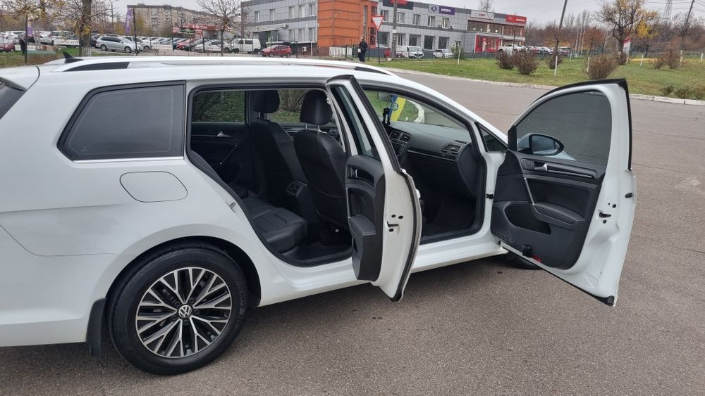 volkswagen golf 2.0 tdi variant