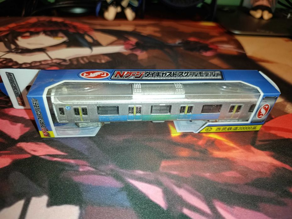 Металева модель японського поїзда Seibu 30000 series N scale