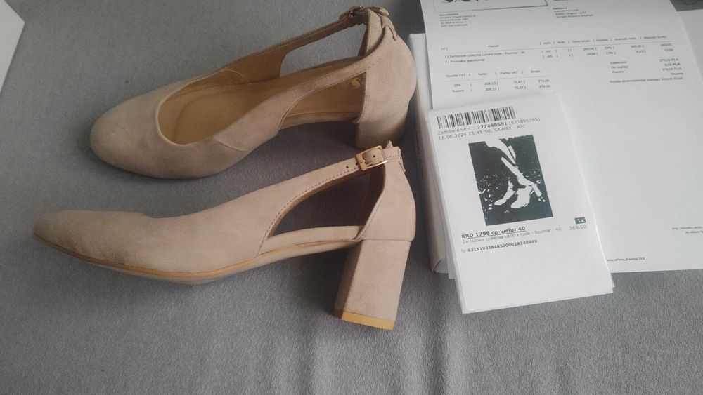 Zamszowe czółenka Lenora nude 40