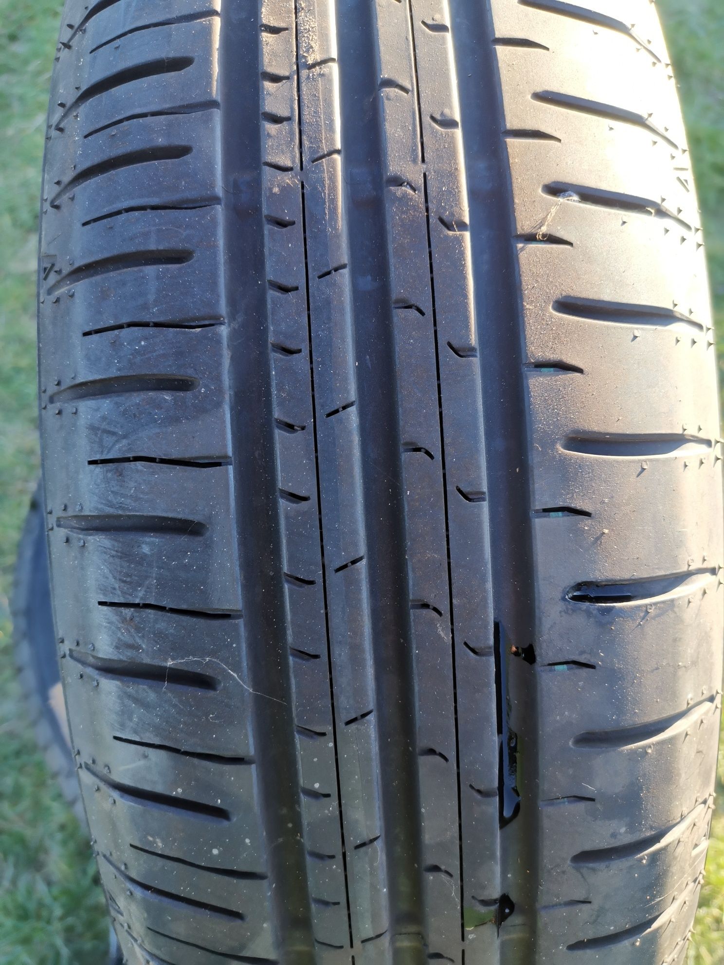 Opony letnie Falken 17