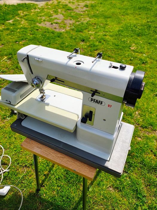 Maszyna do szycia pfaff 97