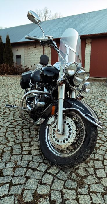 Yamaha XVS 1100 V-STAR