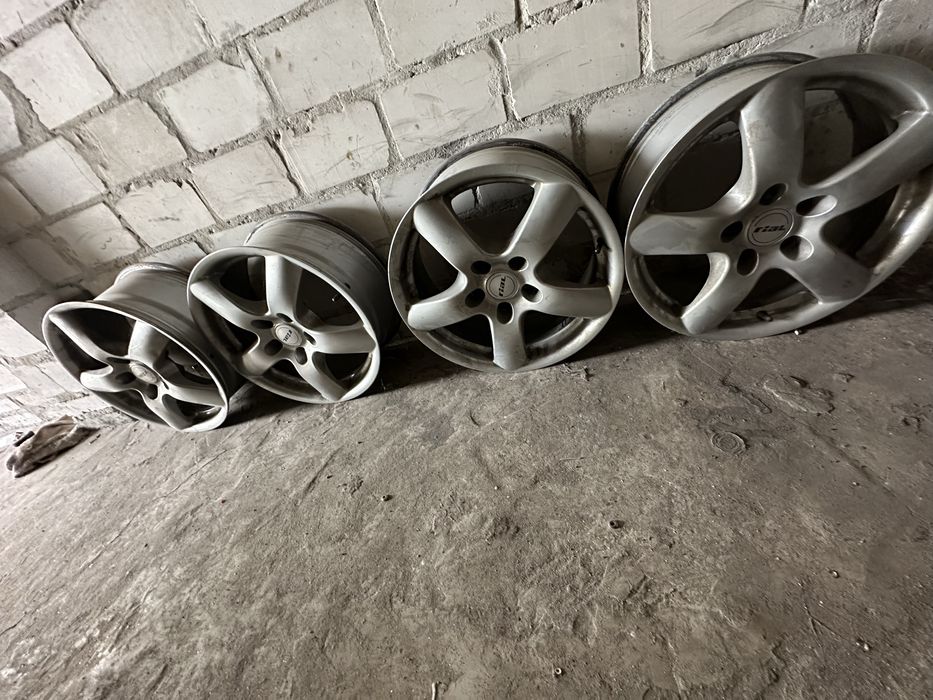 Продам комплект литих дисків Rial PCD 5x114.3, 7.5jx17 ET42