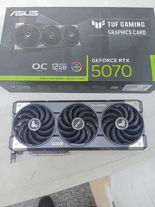 RTX 5070 12GB OC asus tuf