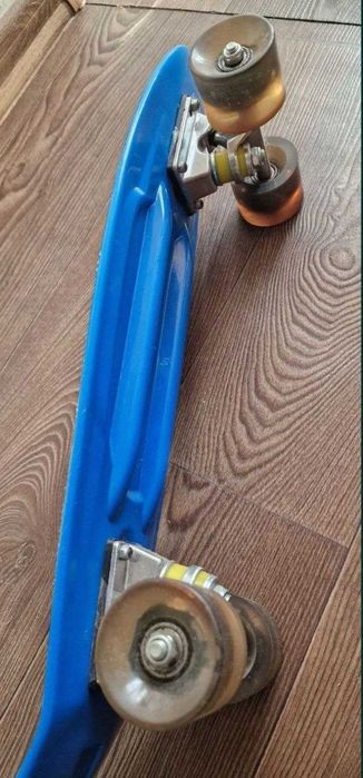 В хорошому стані, дитячий скейт