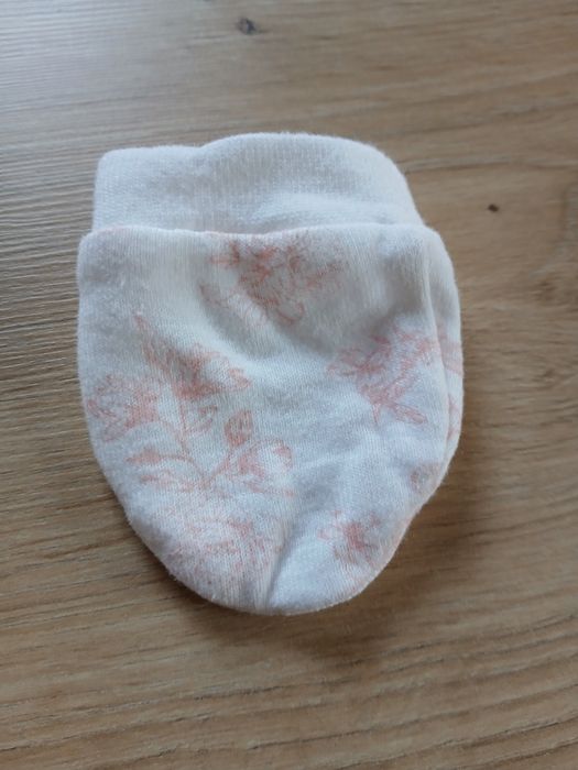 Niedrapki dla dziewczynki, białe, różowe, kwiatki