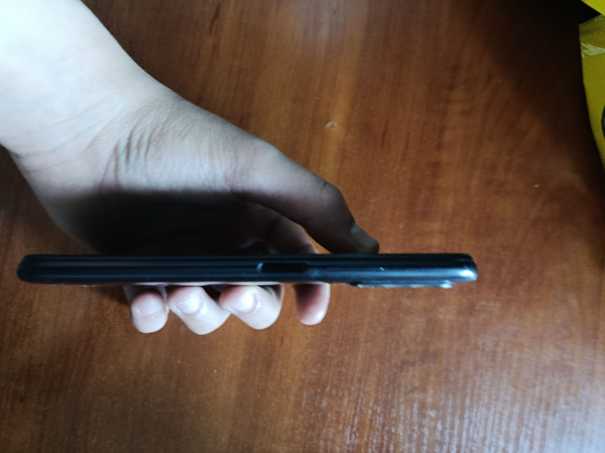 Сломанный Redmi Note 9T