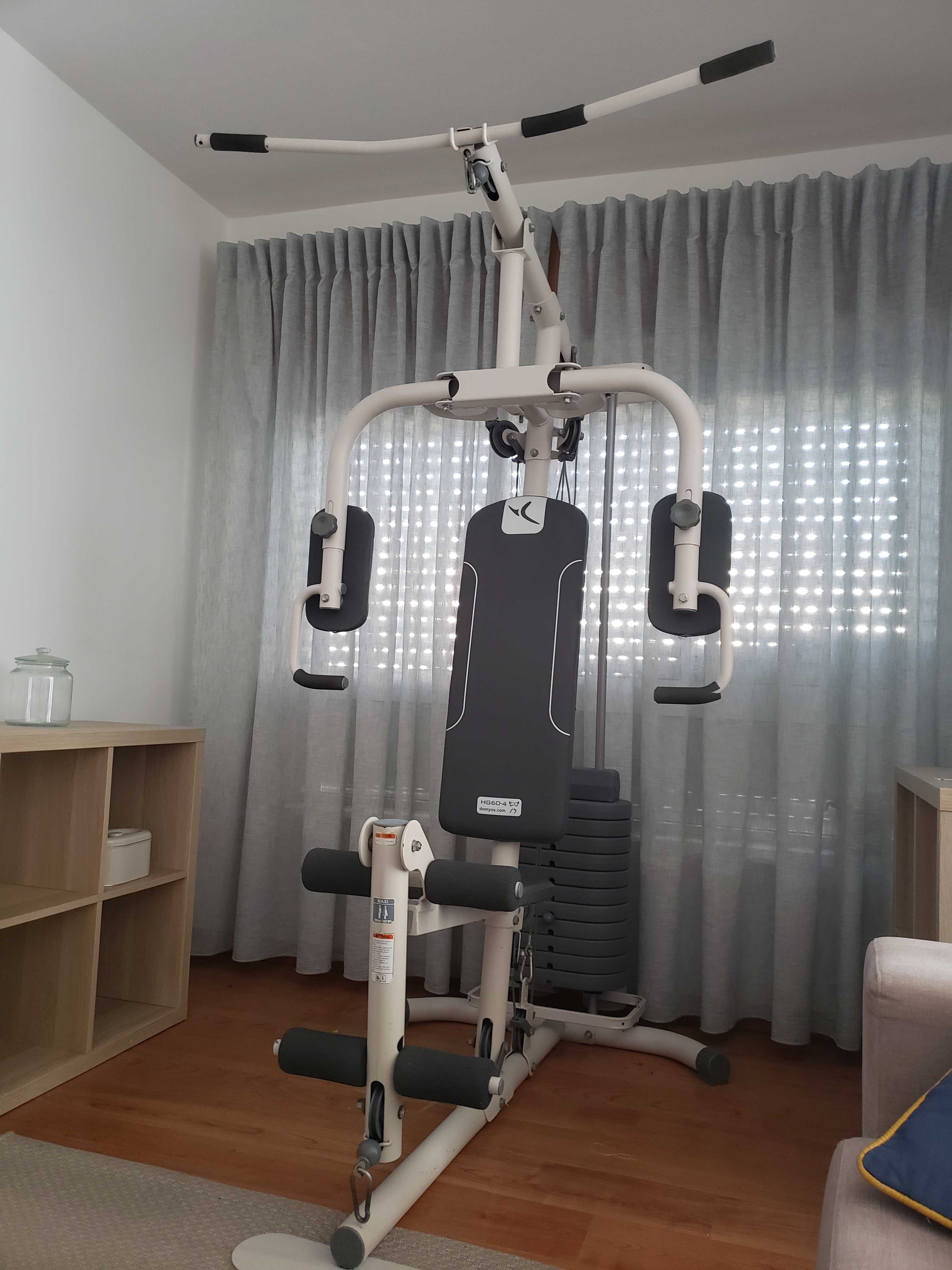 Maquina musculação
