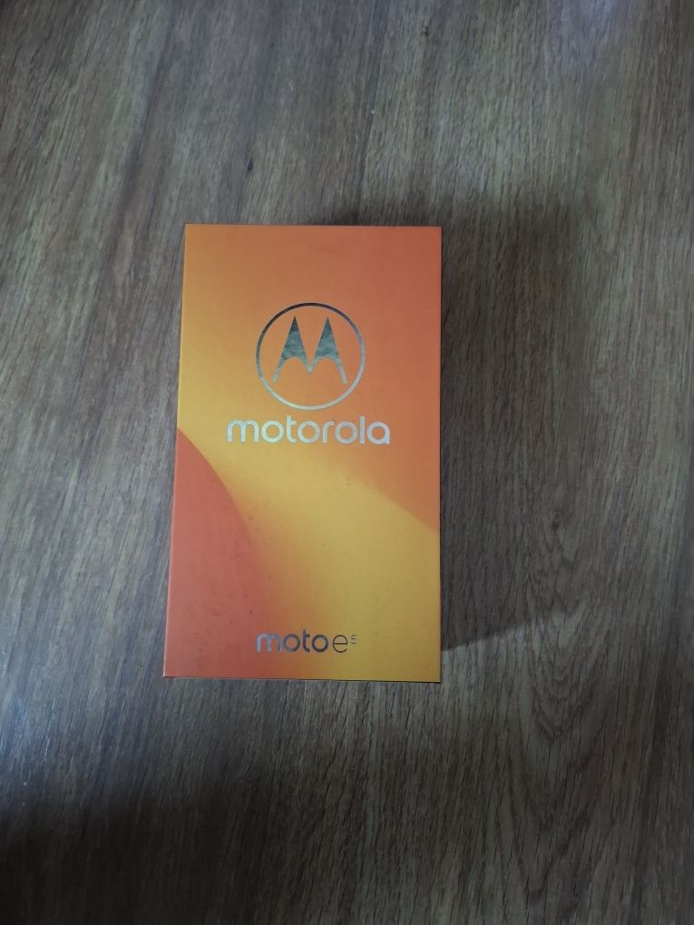 Motorola Moto e5