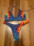 Bikini tęczowe  mocno wycięty  doł